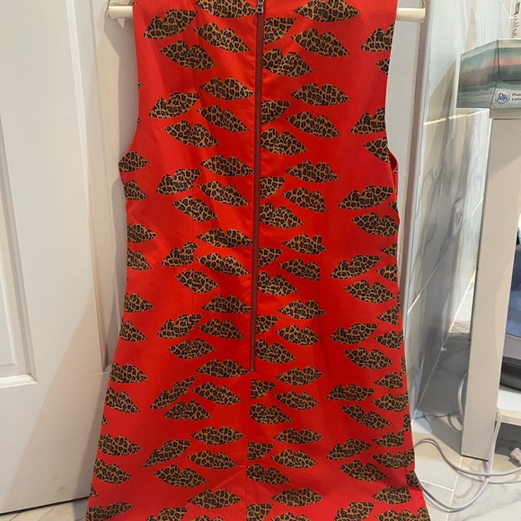 Limited edition collection from alice + olivia - Picture 8 of 9